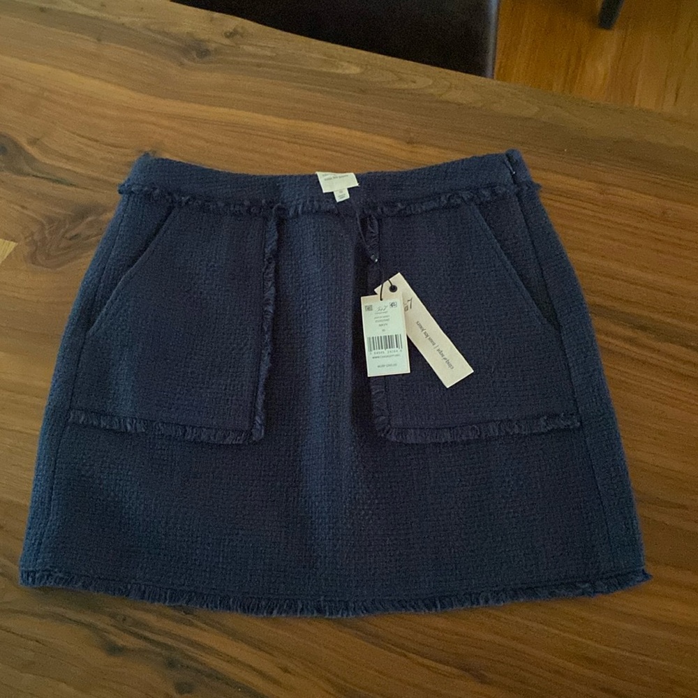 Cinq A Sept, 10, navy Jaycie tweed mini skirt, NWT!  All weather closet staple!!